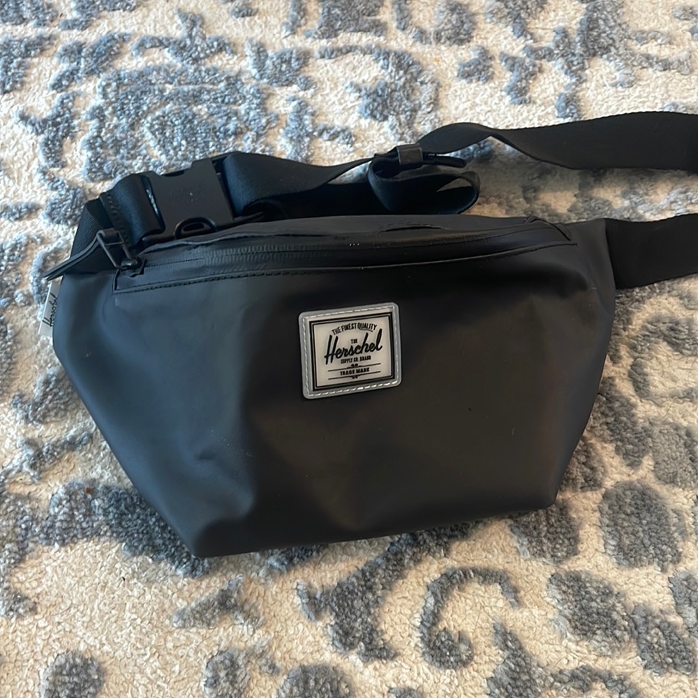 Herschel unisex Fanny pack/belt bag great condition. Worn once